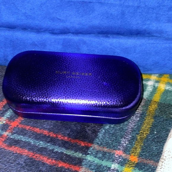 Kurt Geiger hard sunglass case - Picture 1 of 3
